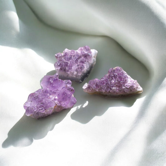 Amethyst cluster (1 mini)