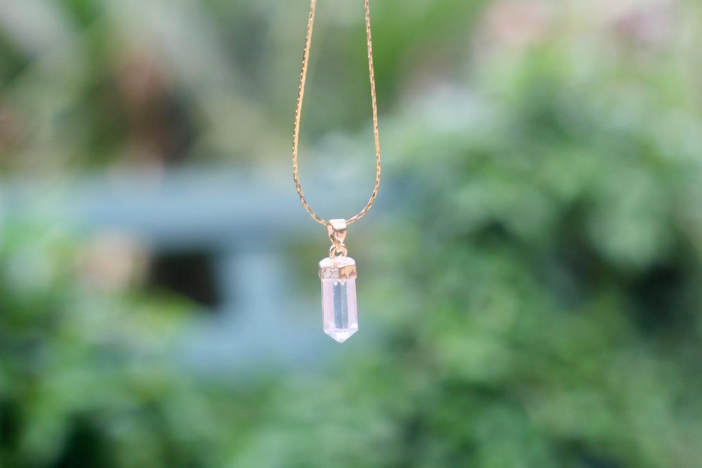 Quartz Mini Point Necklace