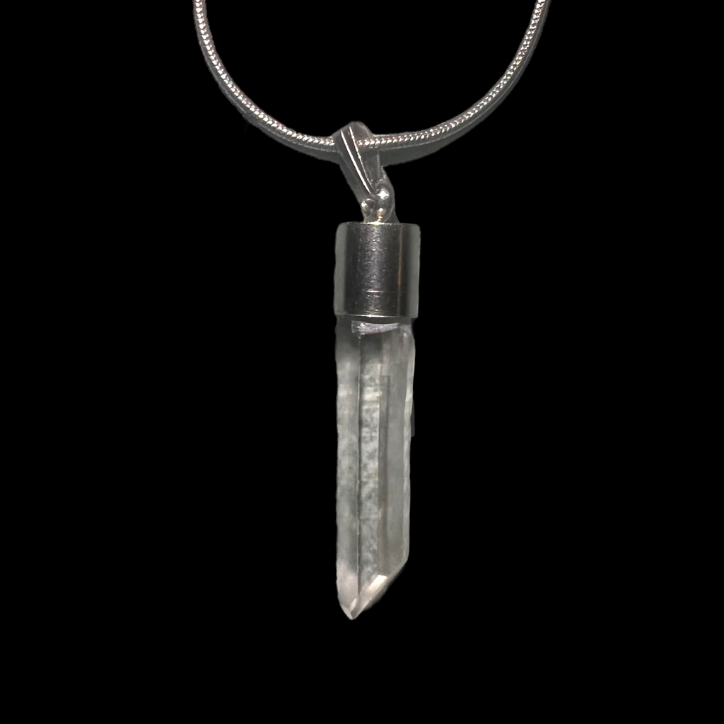 Quartz Silver Cap Necklace